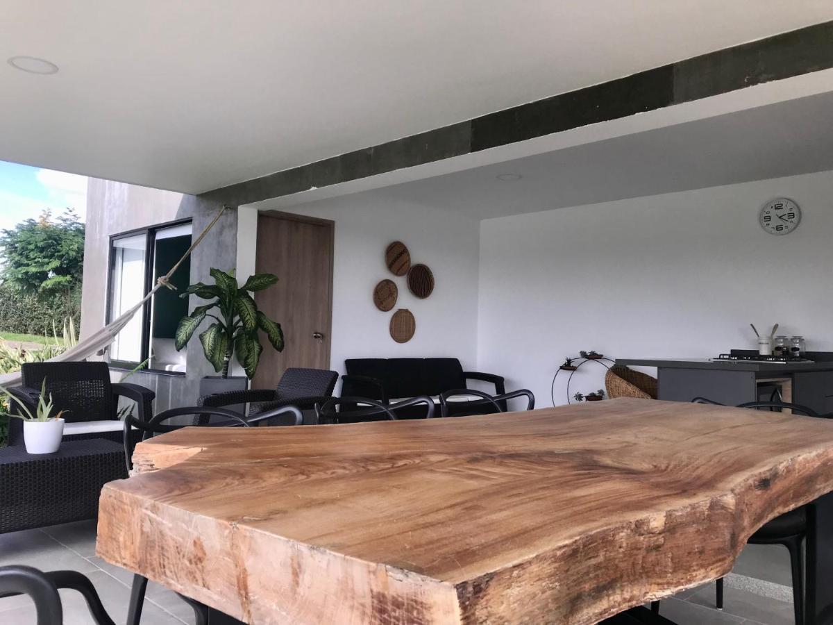 Torcaza casa de campo Quimbaya Esterno foto